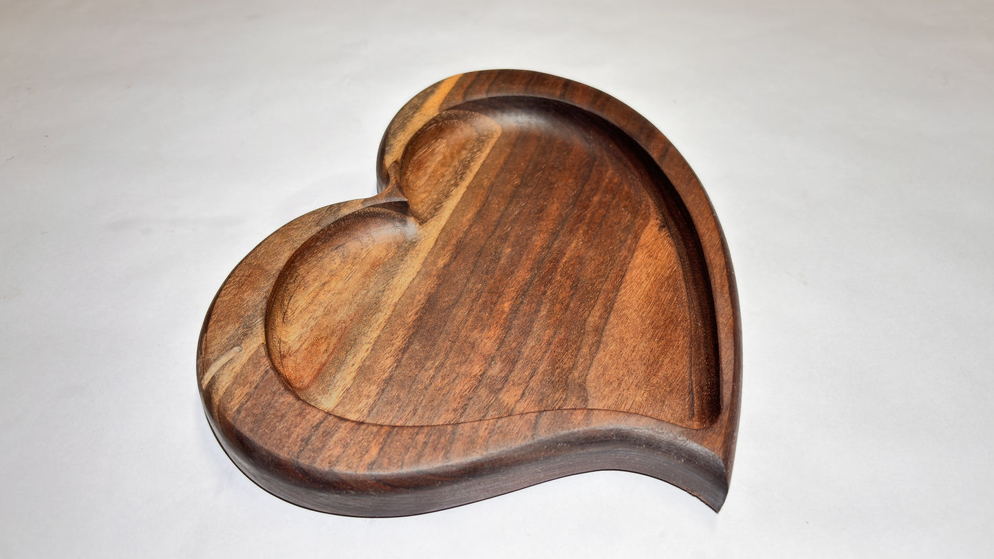Heart catch all tray